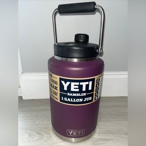 Yeti Rambler One Gallon Jug - Nordic Purple